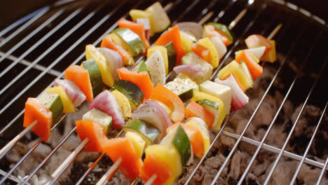 Four-vegetable-kabobs-on-grill
