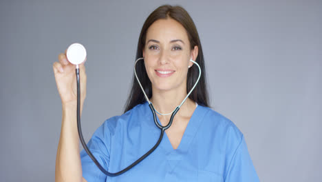 Lächelnde,-Freundliche-Krankenschwester-Oder-Arzt-Mit-Stethoskop
