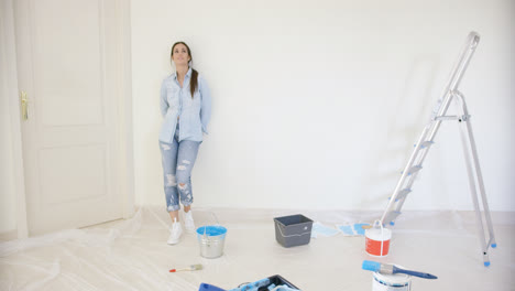 Young-woman-visualising-redecorating-her-home