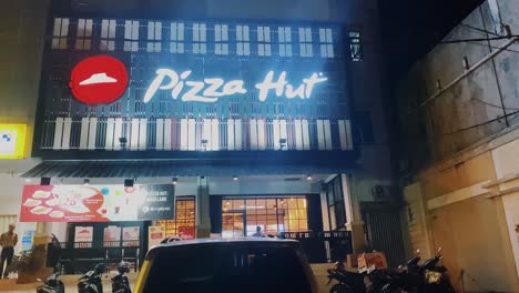 Shot-of-one-of-Pizza-Hut-outlets-in-Indonesia