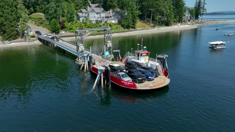 Aerial-view-of-boats-being-loaded-onto-the-Herron-Island-private-ferry