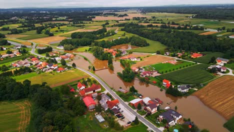 Horribles-Imágenes-Aéreas-De-Drones-4k-De-Inundaciones-Ocurridas-En-Agosto-En-Eslovenia
