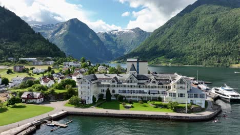 Stunning-Kviknes-Hotel-in-amazing-scenic-surroundings-at-Balestrand-Norway---Aerial