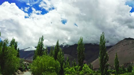 Vista-Aérea-Del-Hermoso-Paisaje,-Manali-leh-Trans-Himalayan-Road-A-Ladakh-En-El-Himalaya-Indio
