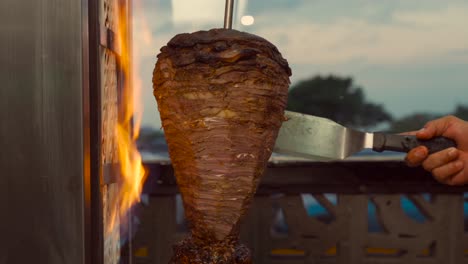 Sirloin-trompo-de-carne-for-tacos-taco-flame-fire-grilled-grill-hot-spinning-raw-authentic-healthy-mexican-latin-cantina-restaurant-party-fiesta