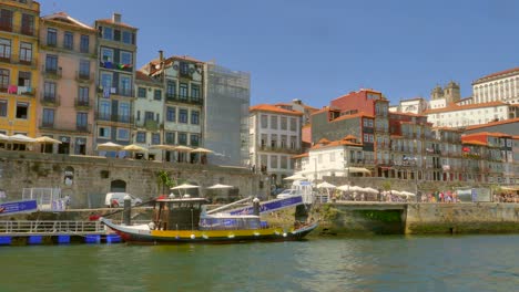 Ribeira-Viertel-In-Der-Altstadt-Von-Porto-In-Einem-UNESCO-Schutzgebiet-In-Portugal