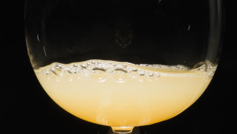 Sweet-cocktail-with-grapefruit-juice-and-alcohol-with-bubbles