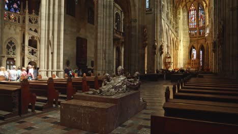 the-majestic-interior-of-Metropolitan-Cathedral-of-Saints-Vitus,-Wenceslaus-and-Adalbert,-a-Roman-Catholic-metropolitan-cathedral-in-Prague,-Czech-Republic