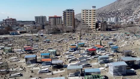 Honoring-the-Past-in-the-Graveyards-near-Asamyi-Hill,-Kabul