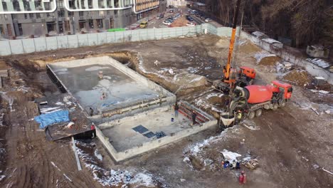construction-of-a-large-city-swimming-pool