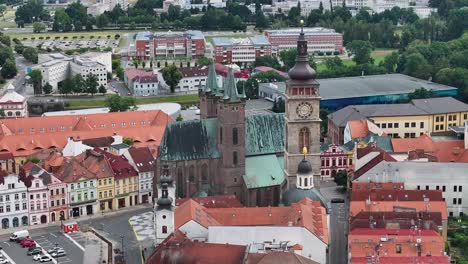 Old-cathedral-and-clock-tower-tourist-attraction-in-Hradec-Kralove,-Czechia