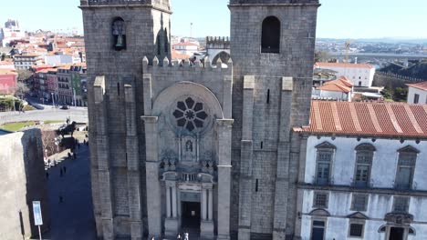 Porto,-Portugal,-Imágenes-De-Drones-En-4k,-Puente-Luís,-Catedral-De-Porto
