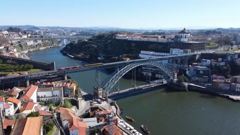 Porto,-Portugal,-4K-Drohnenaufnahmen,-Luís-Brücke