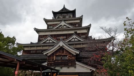 Wunderschönes-Hiroshima-Schloss-In-Hiroshima,-Japan