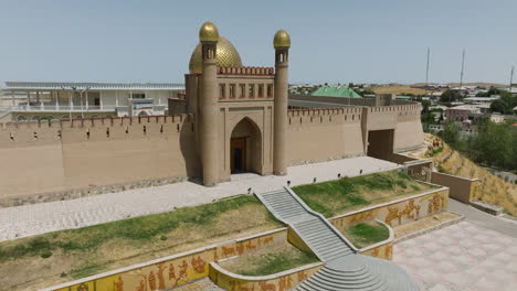 Main-Gate-Entrance-Of-Kalai-Mug-Teppe-Fortress-In-Istaravshan,-Tajikistan