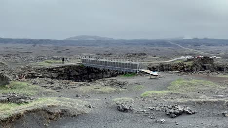 Islandia---Acortando-Distancias:-Explorando-La-Fascinante-Conexión-Entre-Dos-Continentes-En-Islandia