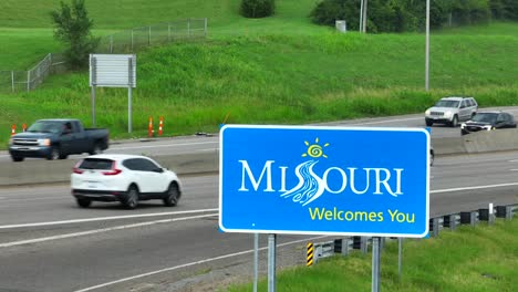 Missouri-Welcomes-you-road-sign-along-interstate-highway