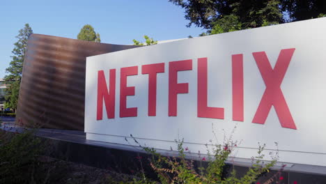 NETFLIX-sign-outside-company-headquarters-building-exterior-in-Los-Gatos-California