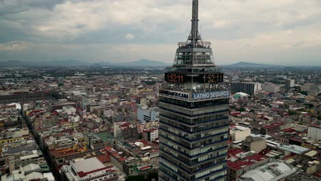 Aerial-Scenes-of-Historic-District:-Torre-Latinoamericana-Exploration,-Mexico-City