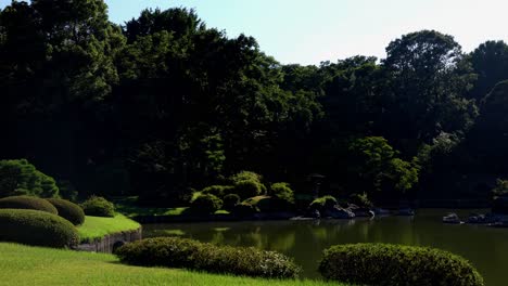 The-beautiful-view-in-Rikugien-Gardens