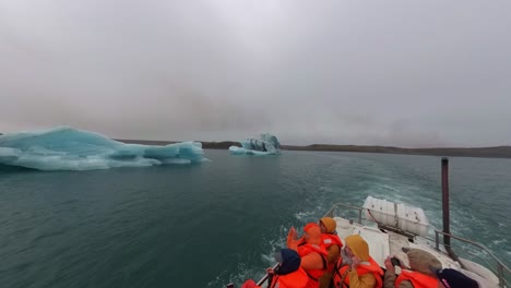 Iceland---Jökulsárlón-Glacier-Lagoon:-Navigating-the-Icy-Beauty-on-an-Amphibious-Boat-Tour