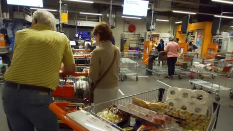 Shopping-at-Colruyt-supermarket