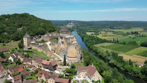 Panning-drone,aerial--Castelnaud-Dordogne-France