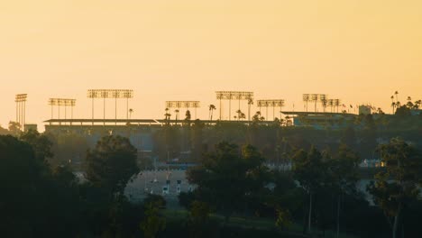 Estadio-De-Los-Dodgers-Desde-Los-Acantilados-Al-Amanecer-De-La-Mañana.