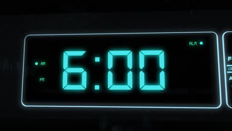 High-quality-CGI-render-of-a-digital-alarm-clock,-with-glowing-pale-blue-numbers,-ticking-over-from-5