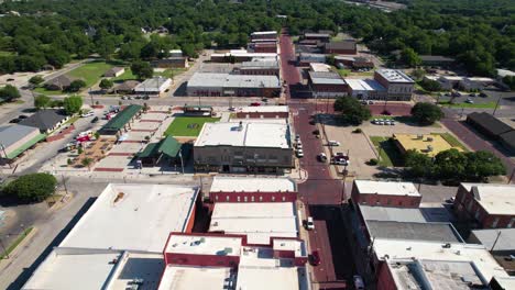 Aerial-footage-of-the-city-of-Gainesville-Texas