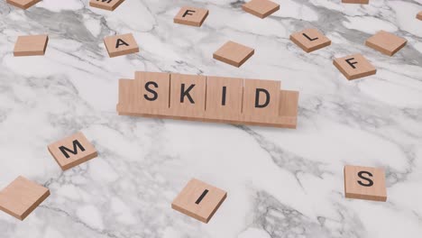 Skid-Wort-Auf-Scrabble
