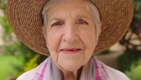 Senior-woman-face,-happy-portrait