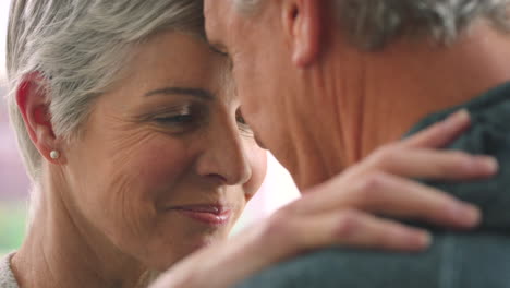 Love,-forgive-and-elderly-couple-hug