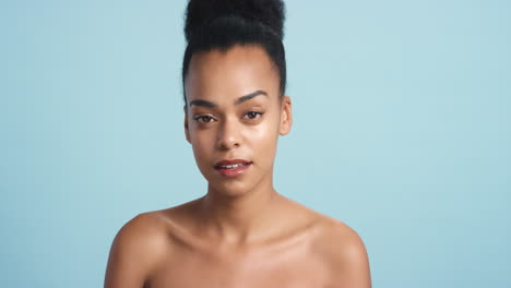 Schwarze-Frau,-Schönheits--Und-Hautpflegemodell