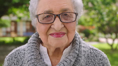 Senior-woman-with-glasses-in-portrait