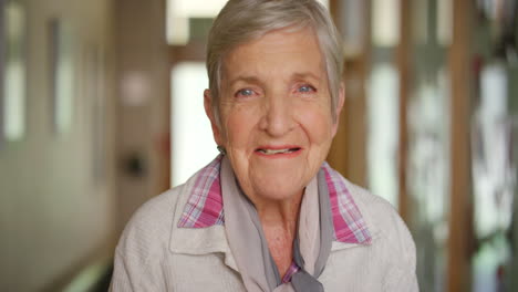 Portrait-of-a-happy-elderly-woman