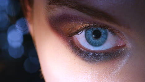 Blue-eye,-eyeshadow-makeup
