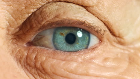 Augensicht-Und-älterer-älterer-Mann-Mit-Sehkraft
