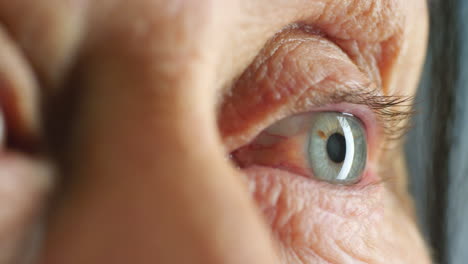 Seniorenaugen,-Fokus-Und-Augenuntersuchung-Eines-älteren-Menschen