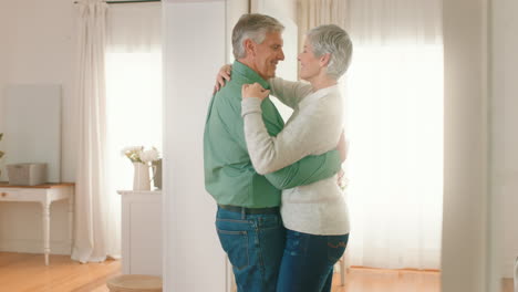 Glückliches-älteres-Paar,-Ruhestand