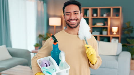 Retrato-De-Un-Hombre-Preparándose-Para-Limpiar-Su-Casa