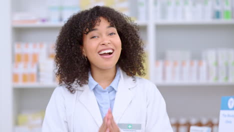 Friendly-female-chemist-talking-about-medicine
