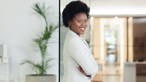 Black-business-woman-smiling