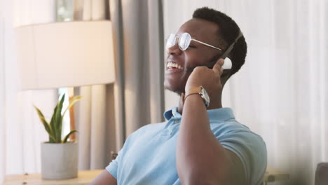Phone-call,-happy-or-black-man-with-smile