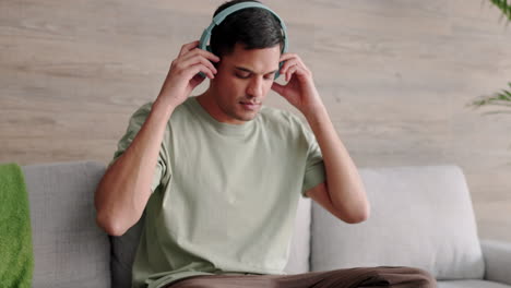 Young-man,-music-headphones