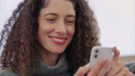 Woman-on-cellphone-using-social-media