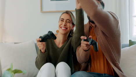 Fun,-playing-and-love-with-a-gamer-couple