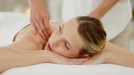 Relax-woman,-spa-back-massage