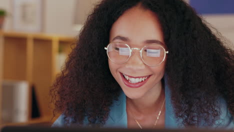 Black-woman,-computer-and-glasses-reflection