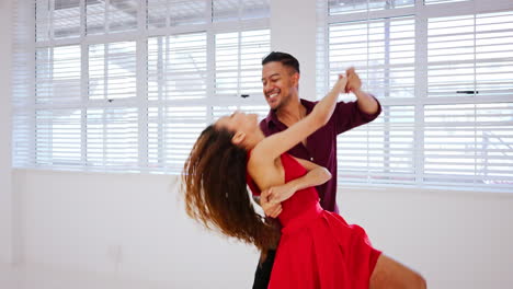 Ballroom-and-salsa-dancer-couple